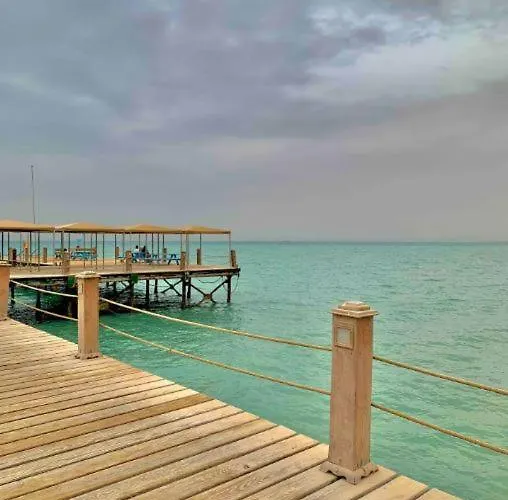 Spacious 3br With Lakeview In Little Venice Y9 Daire